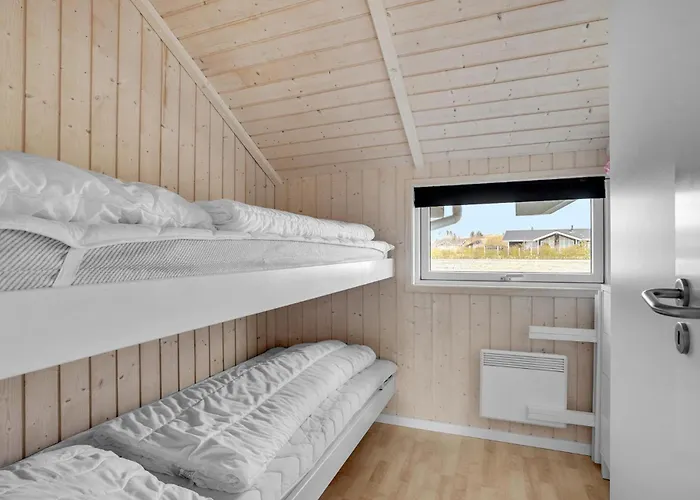 Дом отдыха Amazing In With Sauna